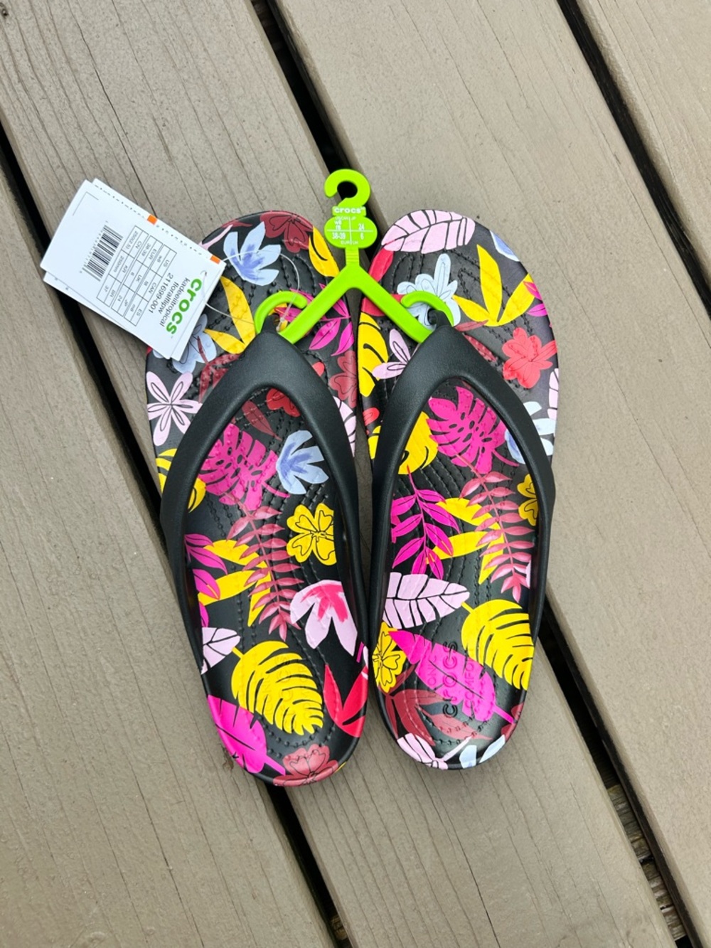 Crocs Kadee Tropical Floral Flip Flop Sandals Black Multi Women's Size US 8 NWT